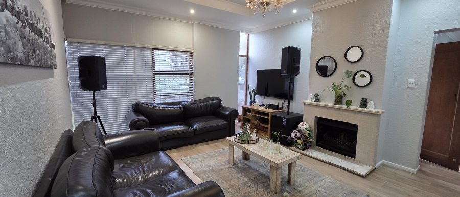 3 Bedroom Property for Sale in Arauna Western Cape